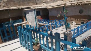 نمای حیاط اقامتگاه بوم گردی خانه ما - همدان - روستای ملحمدره